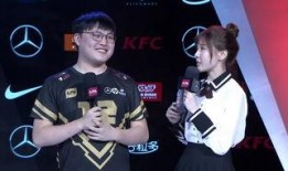 uzi最新新粉爆料,揭秘电竞传奇背后的故事